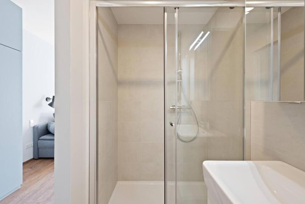 Schickes All-Inklusive Apartmentzimmer By Resida Asset Gmbh Brunn am Gebirge Exterior foto